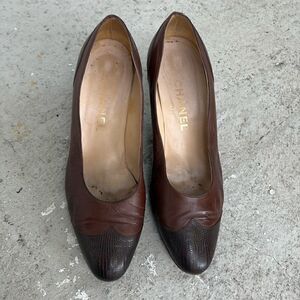 Vintage Chanel toe cap pumps